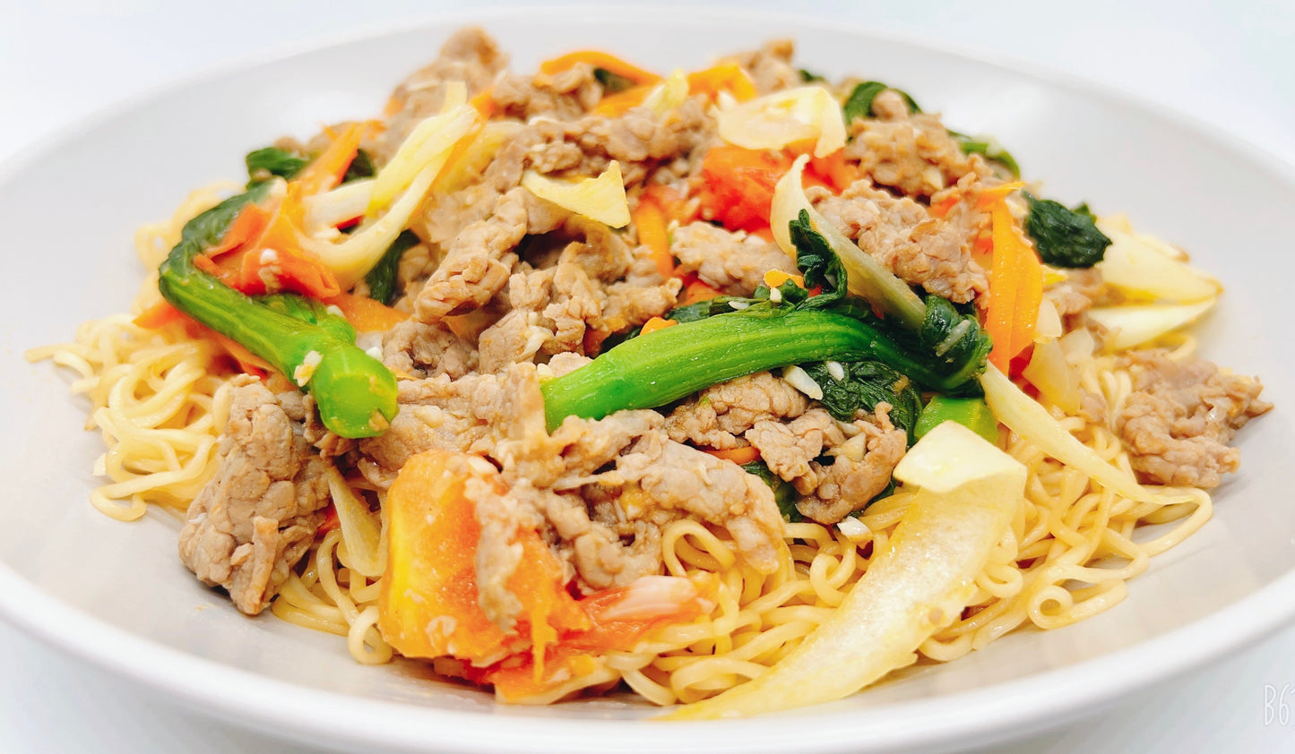 T-ZO Stirred-Fried Noodles With Beef without Shriracha sauce 