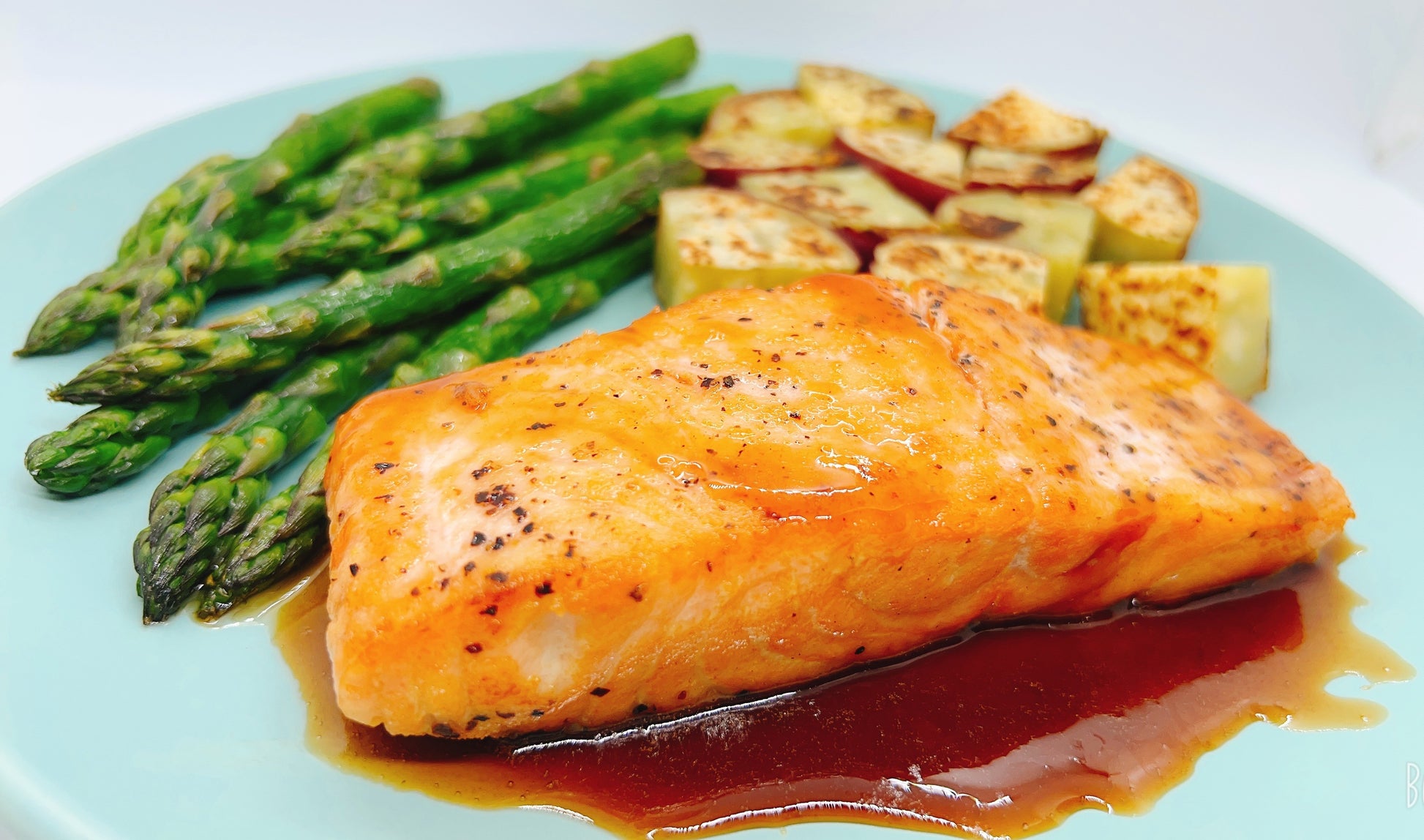 T-ZO Pan-seared Soy Sauce Salmon meal