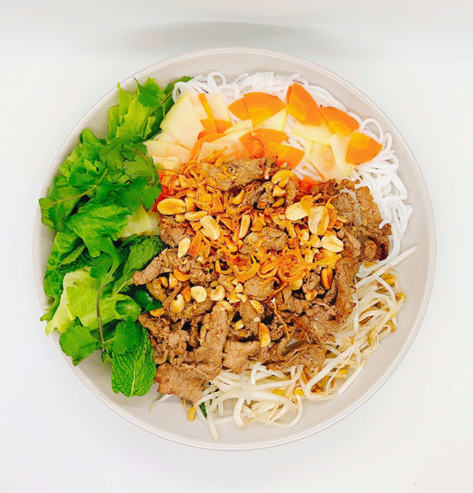 T-ZO Stirred-fried Beef Noodle, which gives customers a balance combination of frying texture with fresh salad texture.